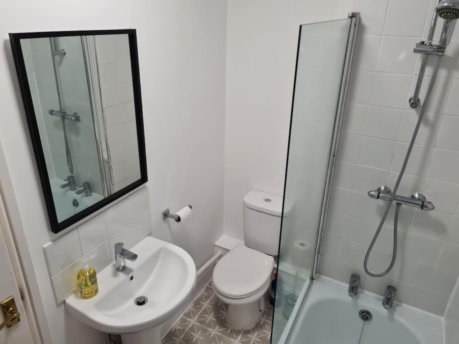 Riverside Apartment Bath Exterior foto